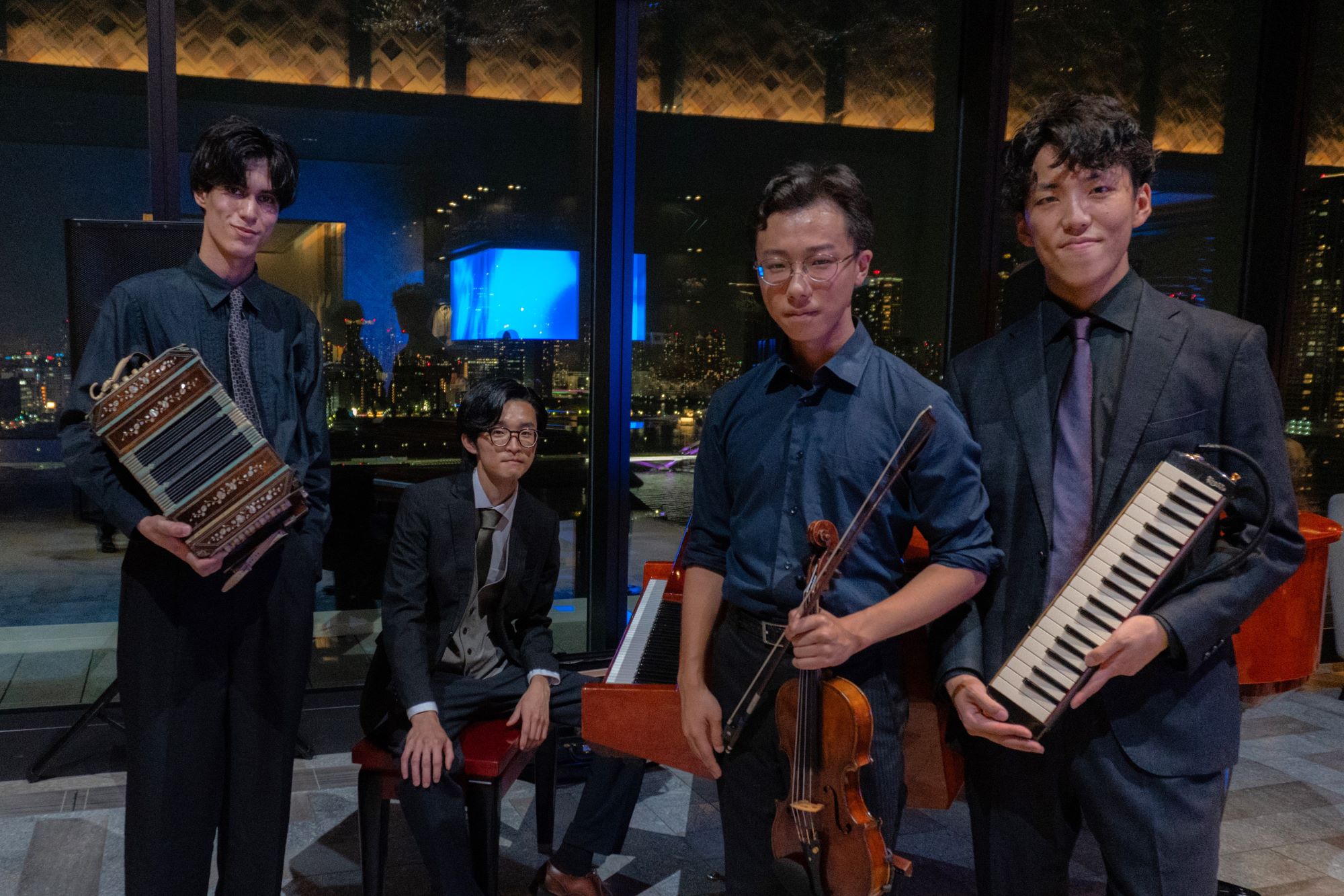 FemmeFatale, 竹芝・浜松町のホテル：メズム東京のショーケース